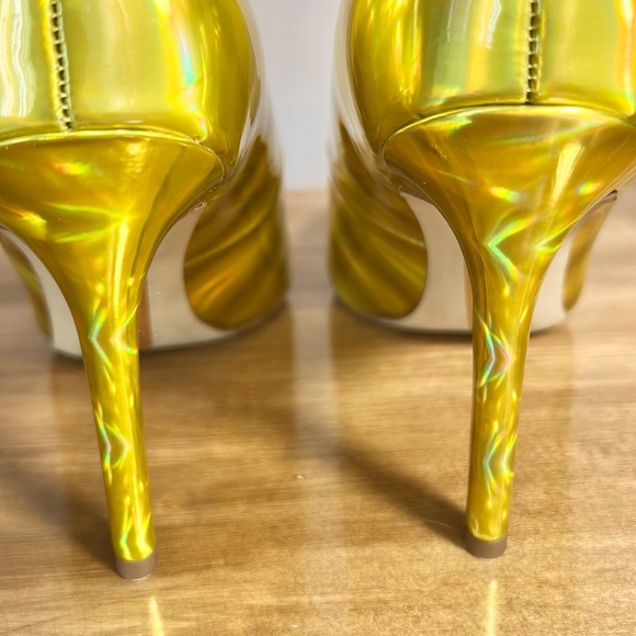 Sam Edelman Hazel Iridescent Pumps - Picture 6 of 11